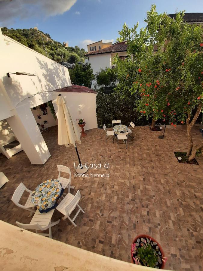 Апартаменти La Casa Di Nonna Nennella Санта-Марія-ді-Кастеллабате Екстер'єр фото
